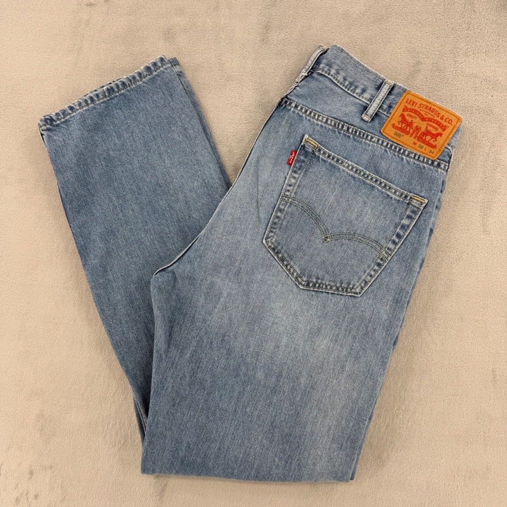 Levis 505 Mens 38x34 Light Wash Straight Leg Denim Jeans Casual Minimalist